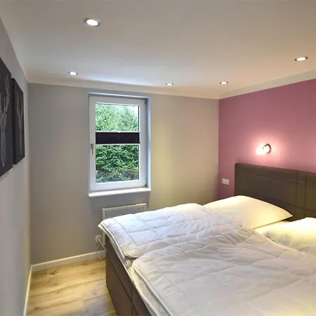 Forest-fringed Comfort, Cleaning Included Ferienhaus